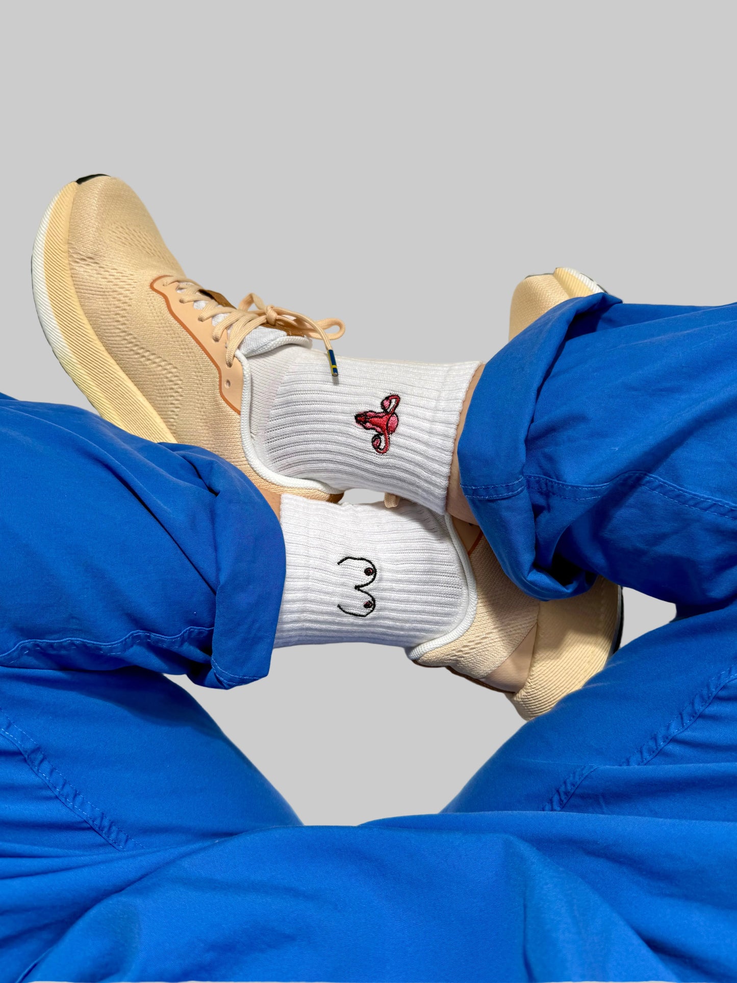 Gynäkologie Collab x Julia